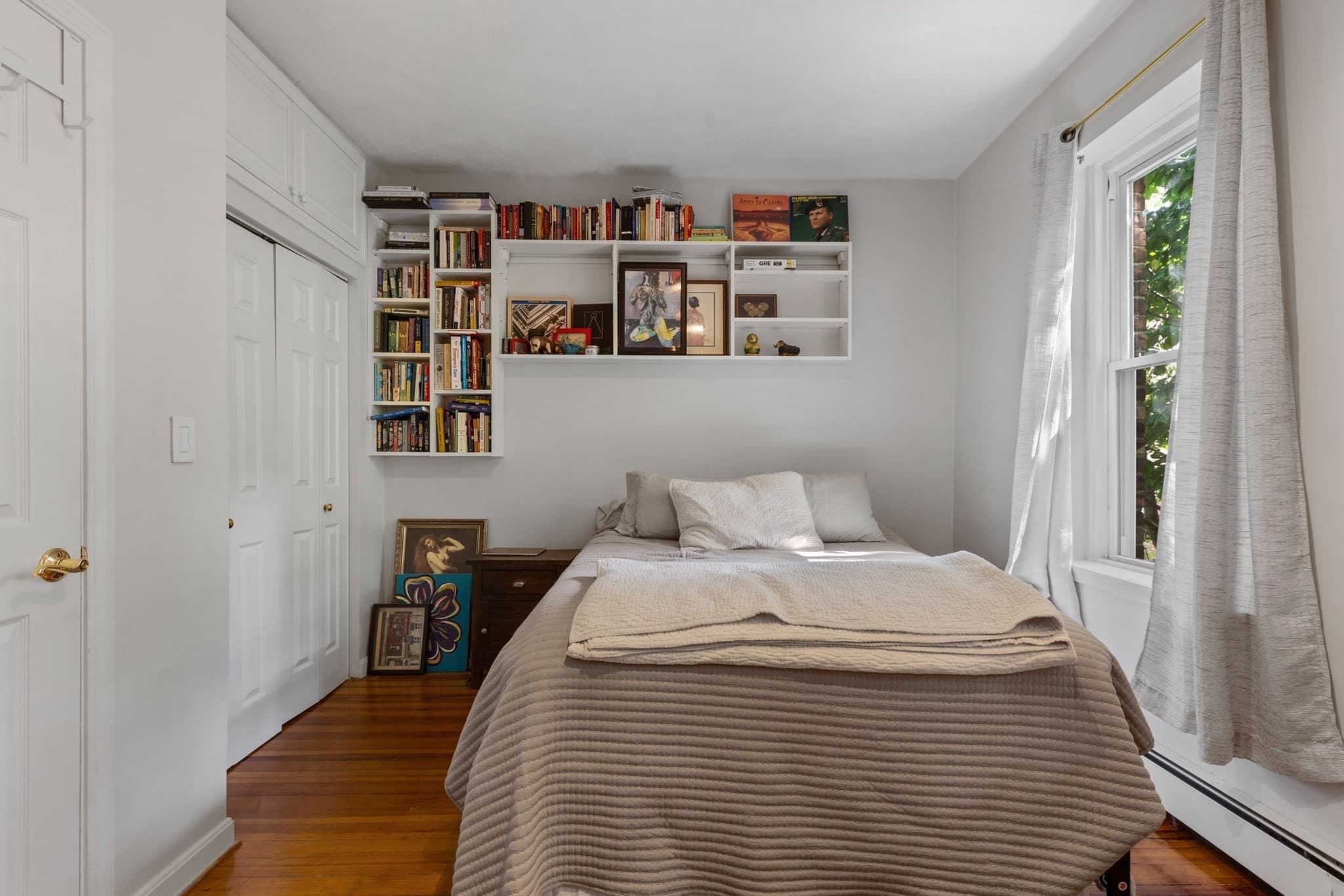 Condominium at 54 Myrtle # 10, Boston MA 02114, photo 5 of 9