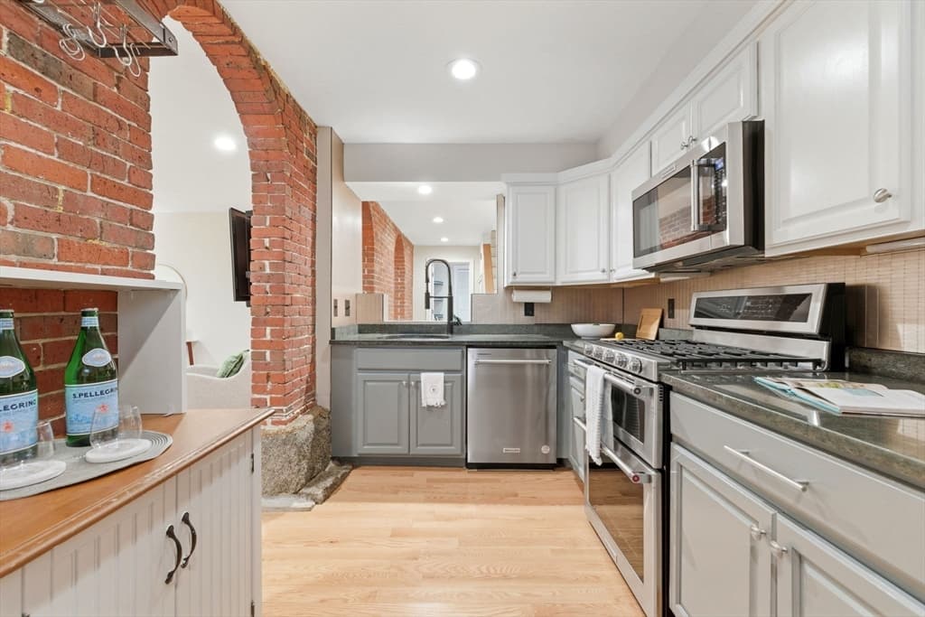 Condominium at 36 Worcester Sq # 1, Boston MA 02118, photo 9 of 21