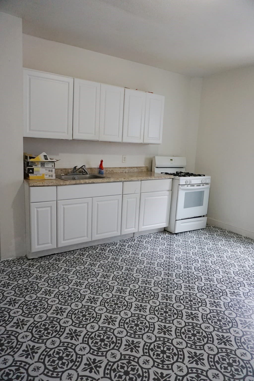 Multi Family at 27 Shaw St, Lowell MA 01851, photo 6 of 27