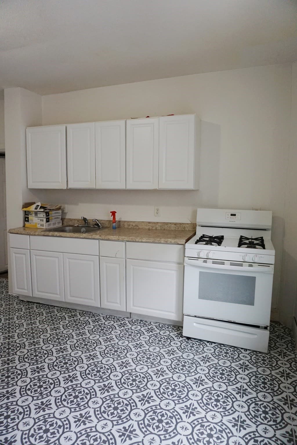 Multi Family at 27 Shaw St, Lowell MA 01851, photo 7 of 27