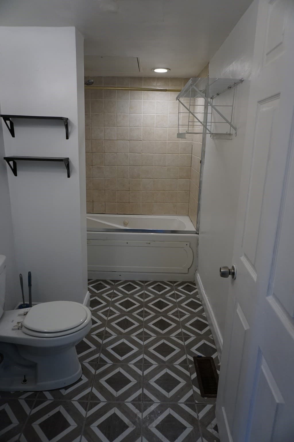 Multi Family at 27 Shaw St, Lowell MA 01851, photo 9 of 27
