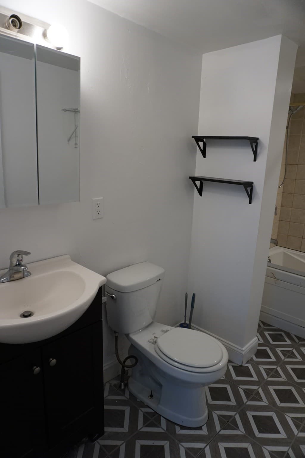 Multi Family at 27 Shaw St, Lowell MA 01851, photo 10 of 27