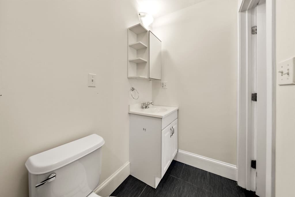 Condominium at 46 N Bennet St # 1, Boston MA 02113, photo 16 of 20