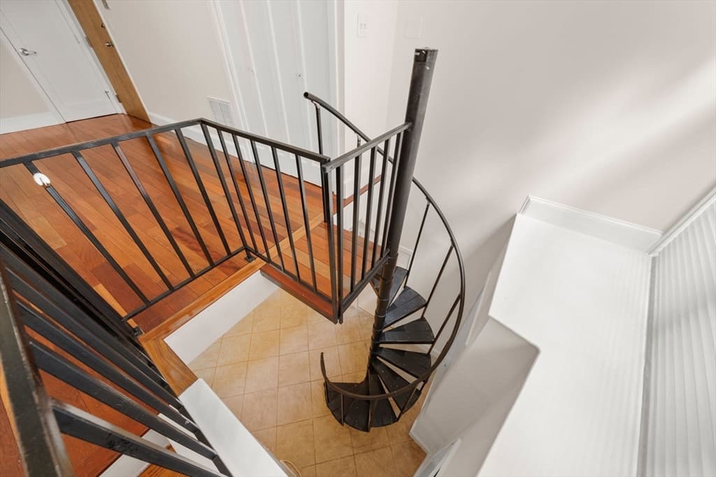 Condominium at 46 N Bennet St # 1, Boston MA 02113, photo 9 of 20