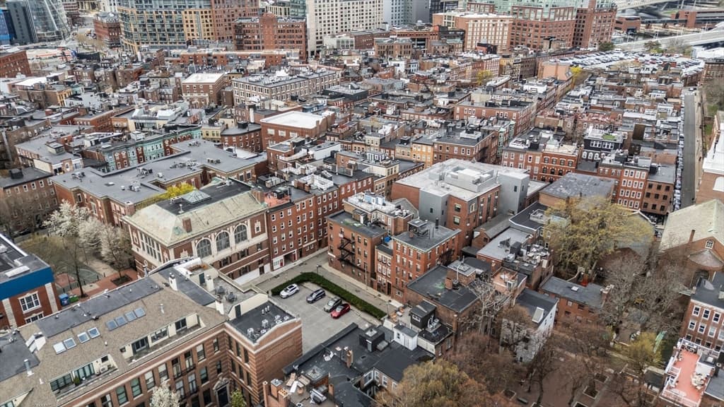 Condominium at 46 N Bennet St # 1, Boston MA 02113, photo 18 of 20
