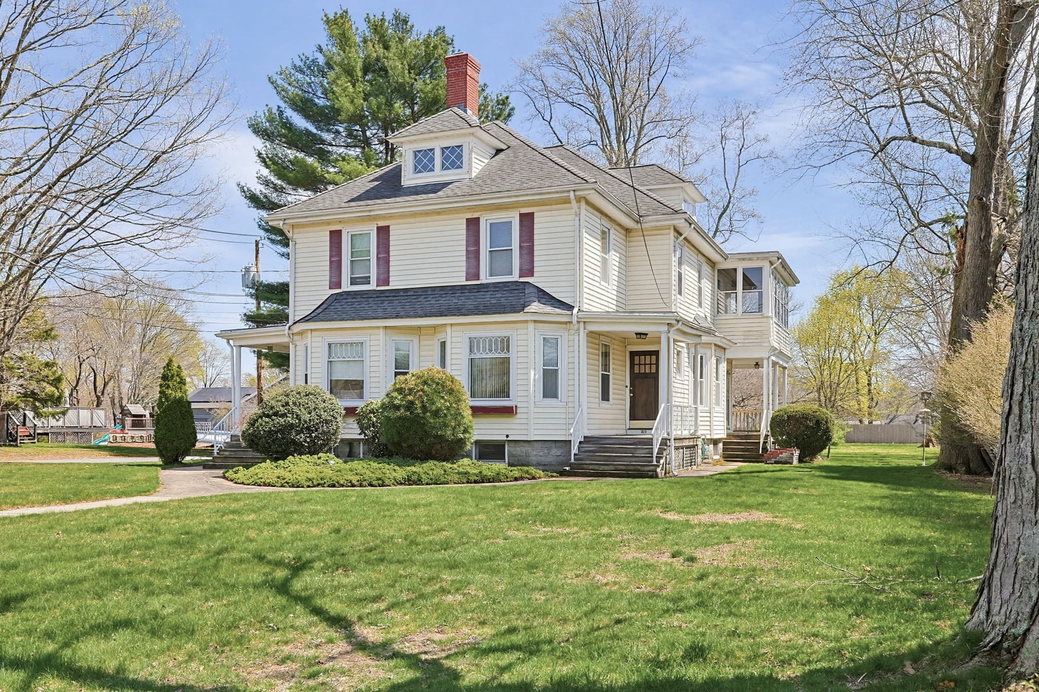 Multi Family at 319 Central Ave, Seekonk MA 02771, photo 2 of 36