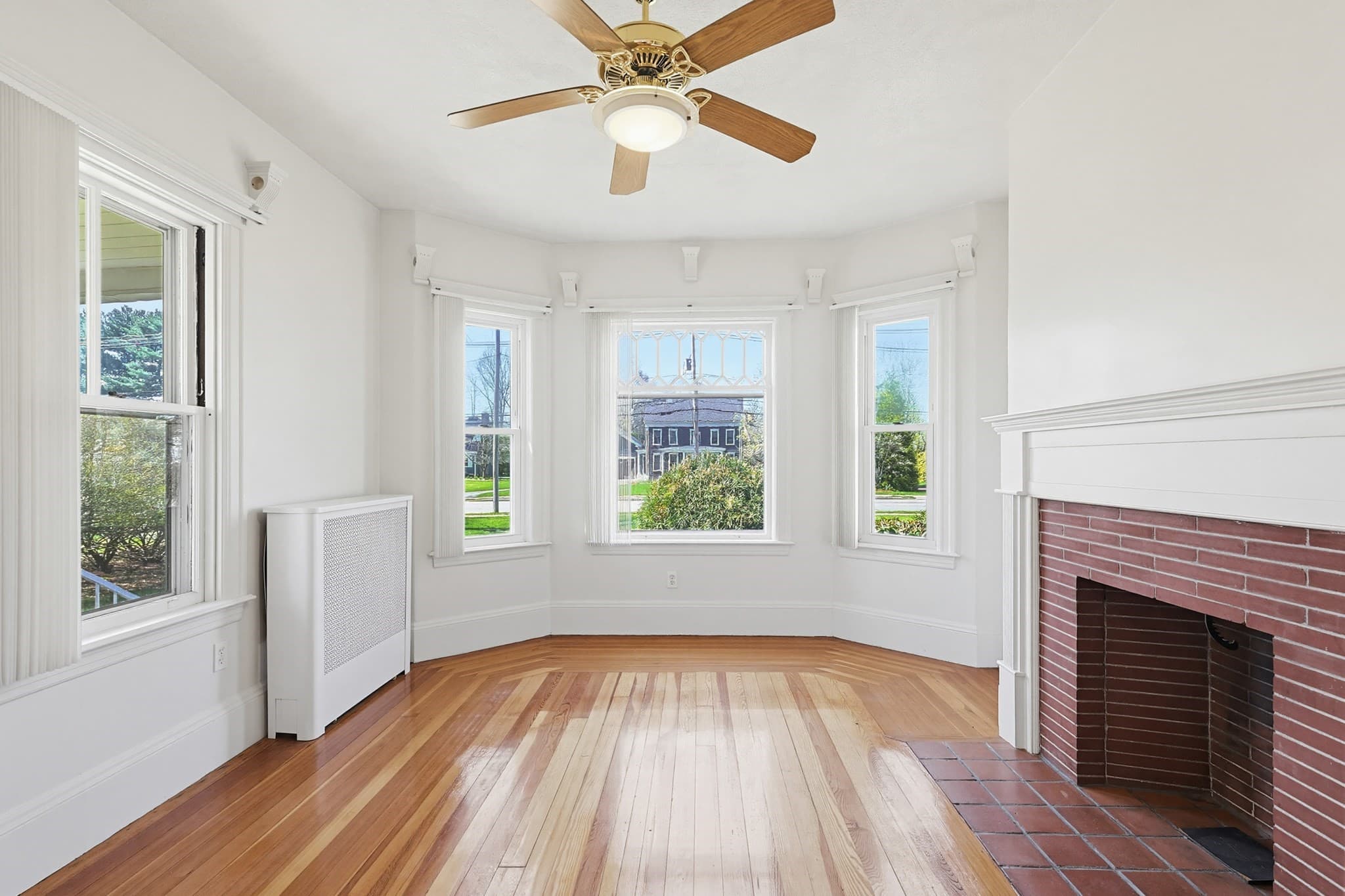 Multi Family at 319 Central Ave, Seekonk MA 02771, photo 4 of 36