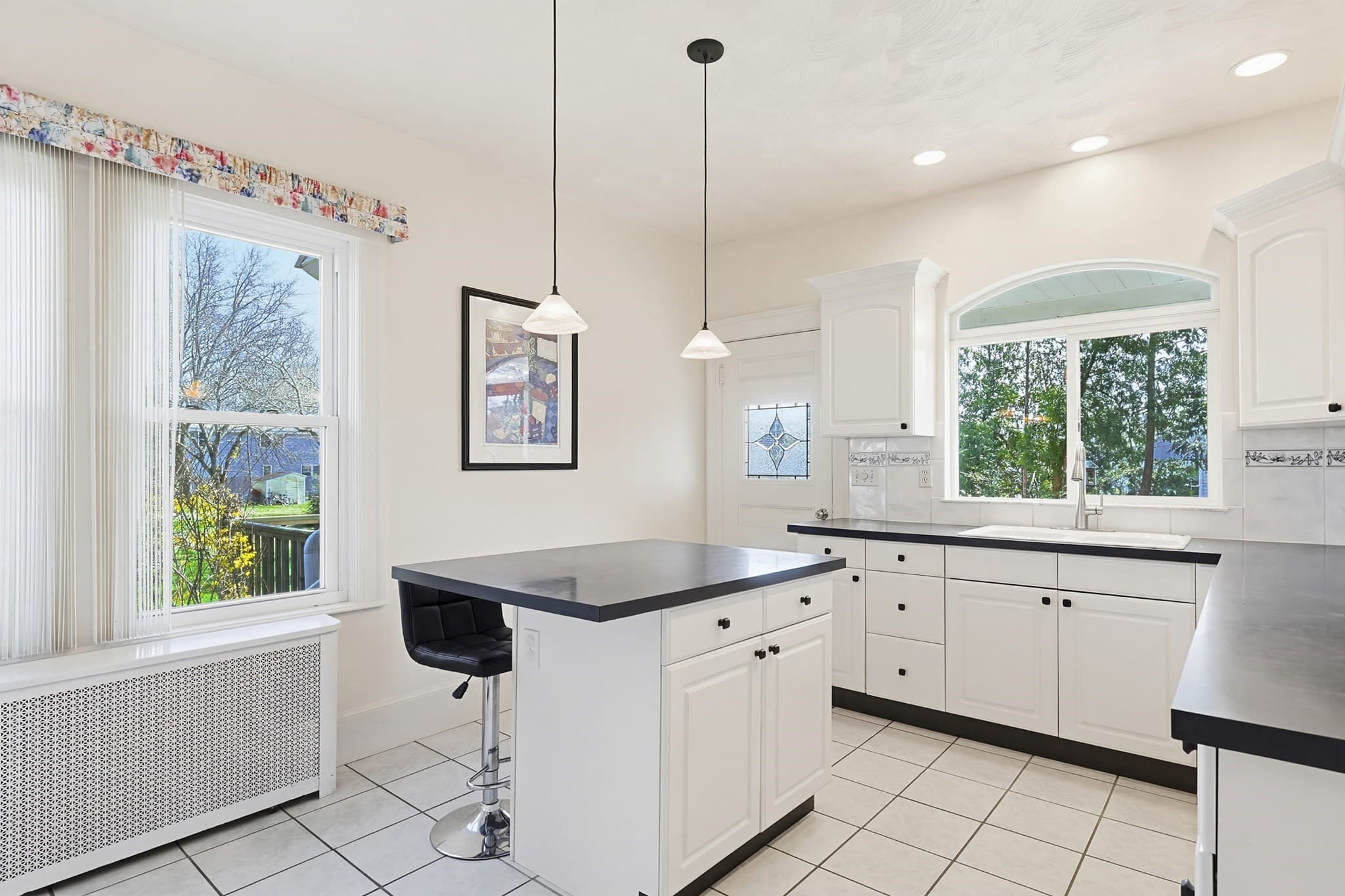 Multi Family at 319 Central Ave, Seekonk MA 02771, photo 8 of 36