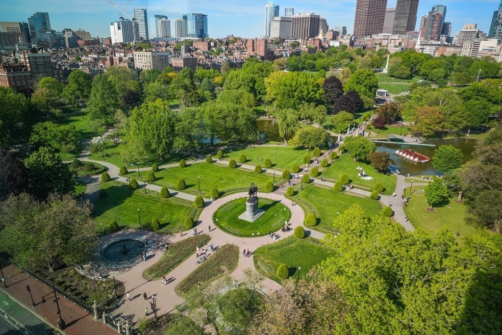 2 Commonwealth Avenue # 4, Boston MA 02116 photo 4
