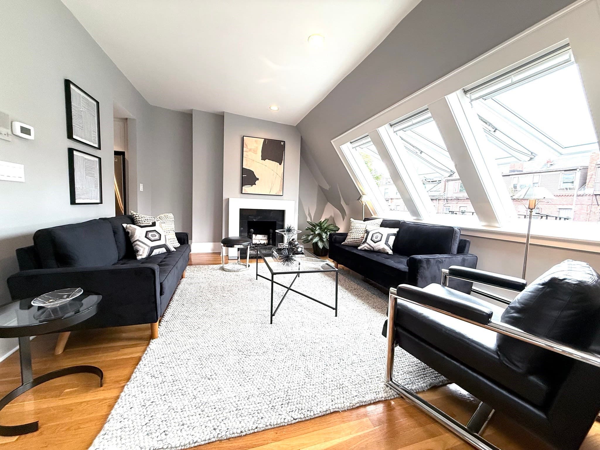 Condominium at 27 E Springfield St # 3, Boston MA 02118, photo 3 of 27