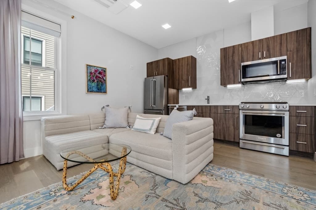 24 Rush St # C, Somerville MA 02145 photo 7