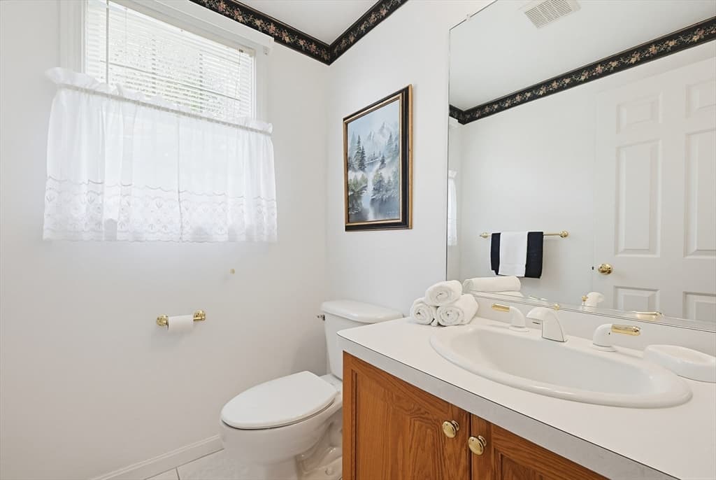 Condominium at 8 Aspen Way # 8, Franklin MA 02038, photo 20 of 41