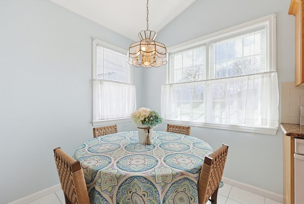 Condominium at 8 Aspen Way # 8, Franklin MA 02038, photo 10 of 41