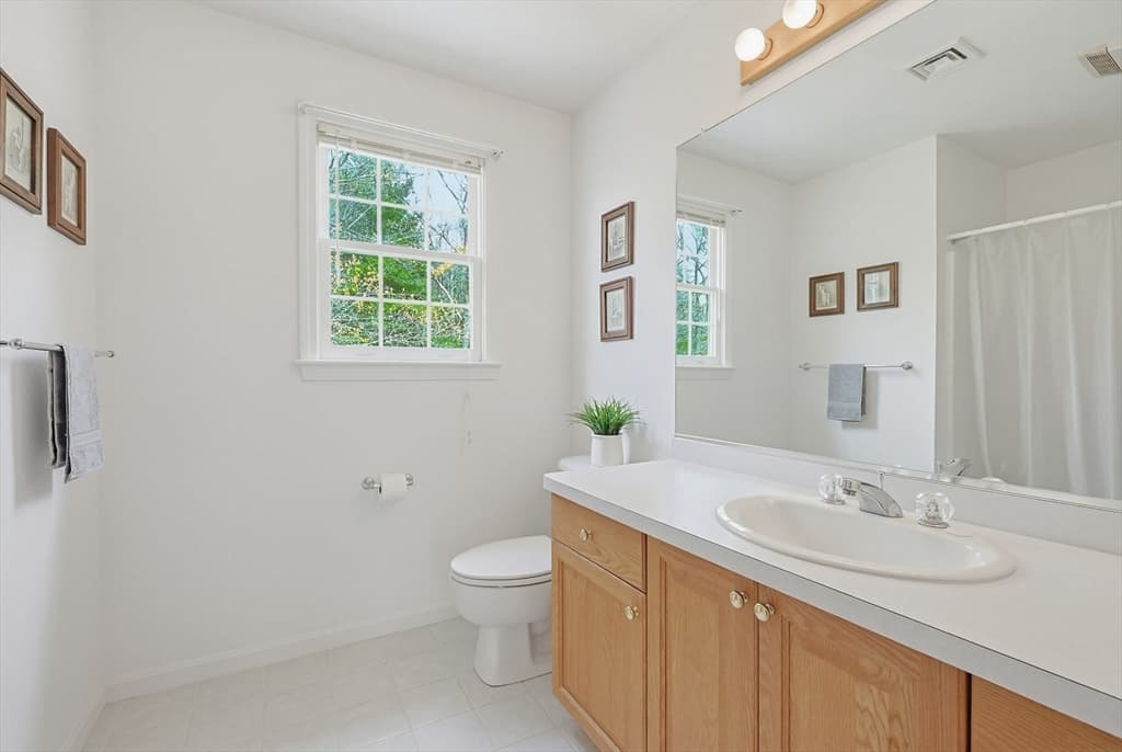 Condominium at 8 Aspen Way # 8, Franklin MA 02038, photo 33 of 41