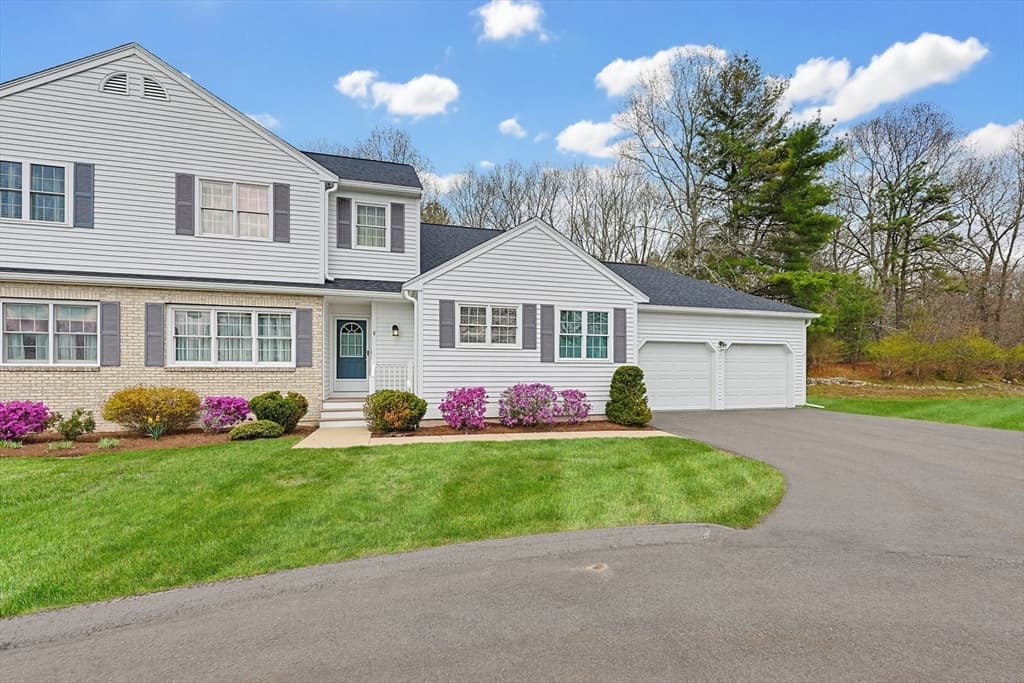 Condominium at 8 Aspen Way # 8, Franklin MA 02038, photo 4 of 41