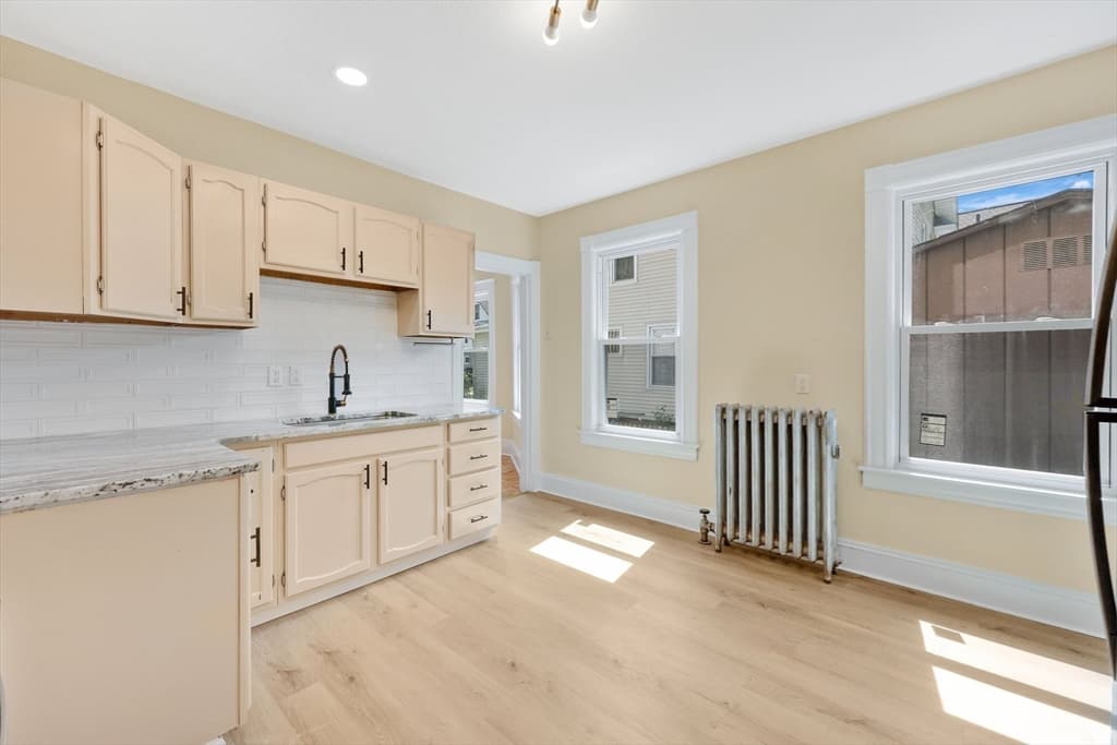 Multi Family at 24 Hiawatha St, Springfield MA 01108, Springfield, photo 6 of 38