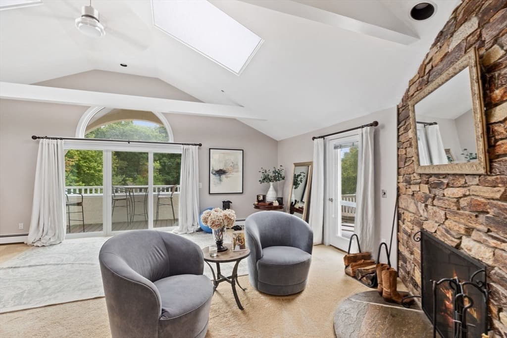 Single Family Residence at 112 River Rd, Hanover MA 02339, photo 13 of 41