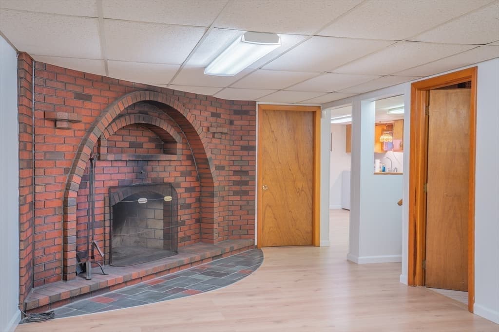 Single Family Residence at 7 Cedarcrest Rd, Salem MA 01970, photo 24 of 41