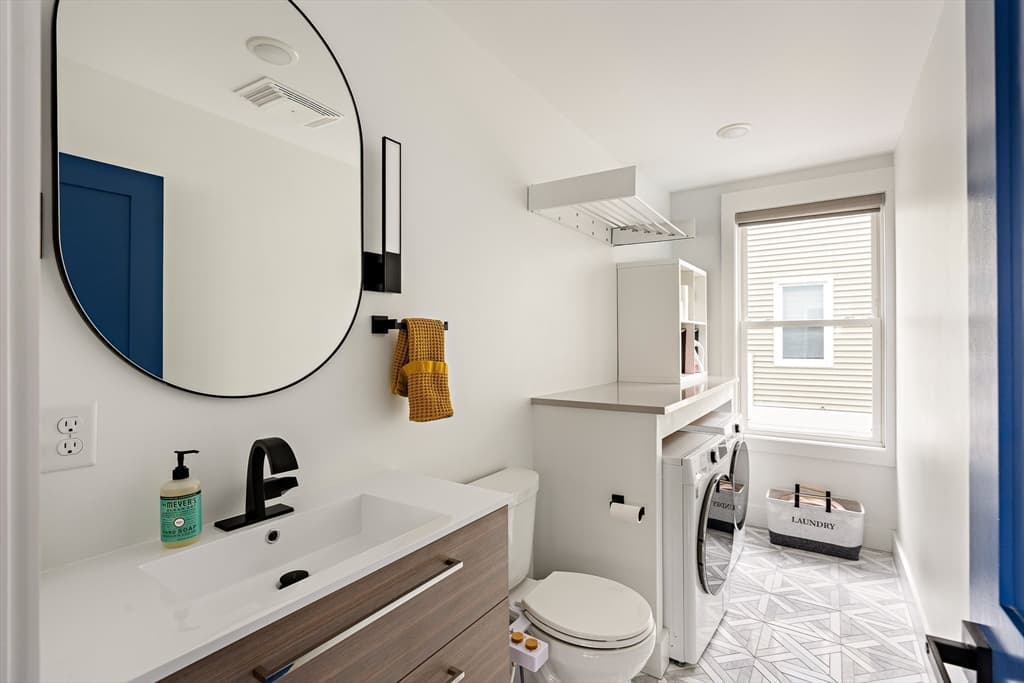 Condominium at 62 Governor Winthrop Rd # 1, Somerville MA 02145, photo 10 of 26