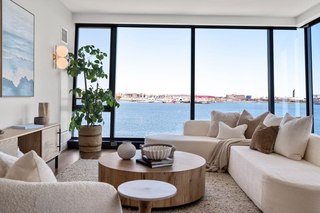 300 Pier 4 Blvd # 6D, Boston MA 02110