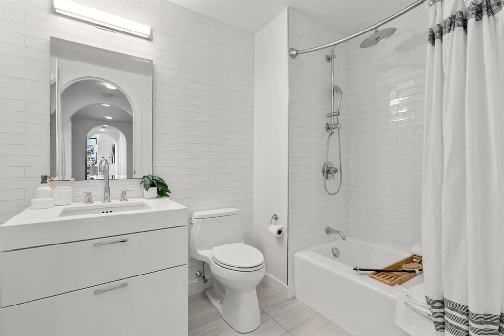 Condominium at 300 Pier 4 Blvd # 6D, Boston MA 02110, photo 20 of 41