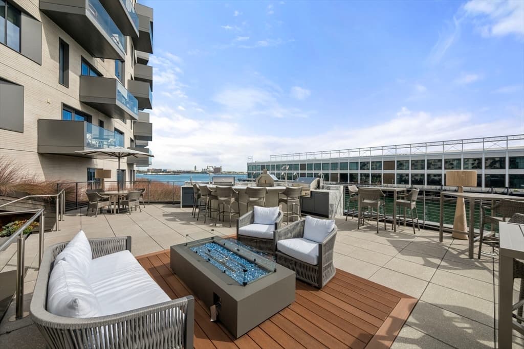Condominium at 300 Pier 4 Blvd # 6D, Boston MA 02110, photo 35 of 41