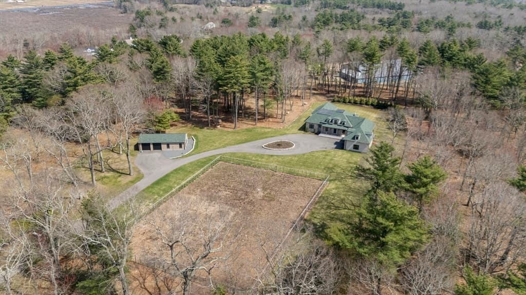 Single Family Residence at 252 Winter Street, Norwell MA 02061, Norwell, photo 2 of 40