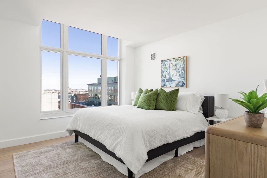 Condominium at 100 Lovejoy Wharf, Boston MA 02114, photo 14 of 31
