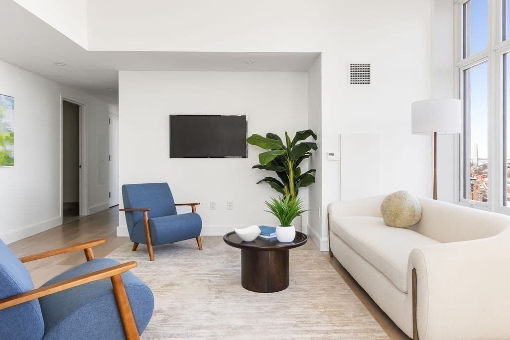 Condominium at 100 Lovejoy Wharf, Boston MA 02114, photo 4 of 31