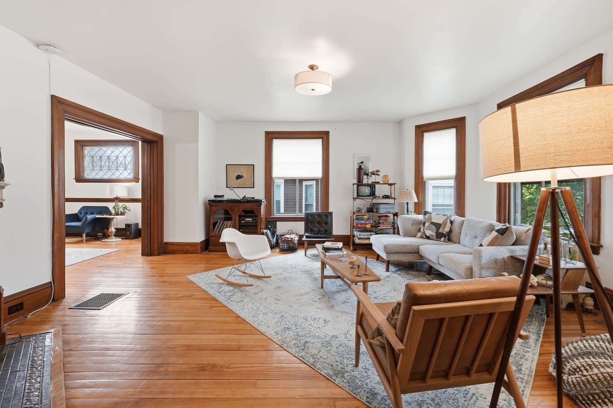 Single Family Residence at 8 Westland St, Worcester MA 01602, photo 13 of 40