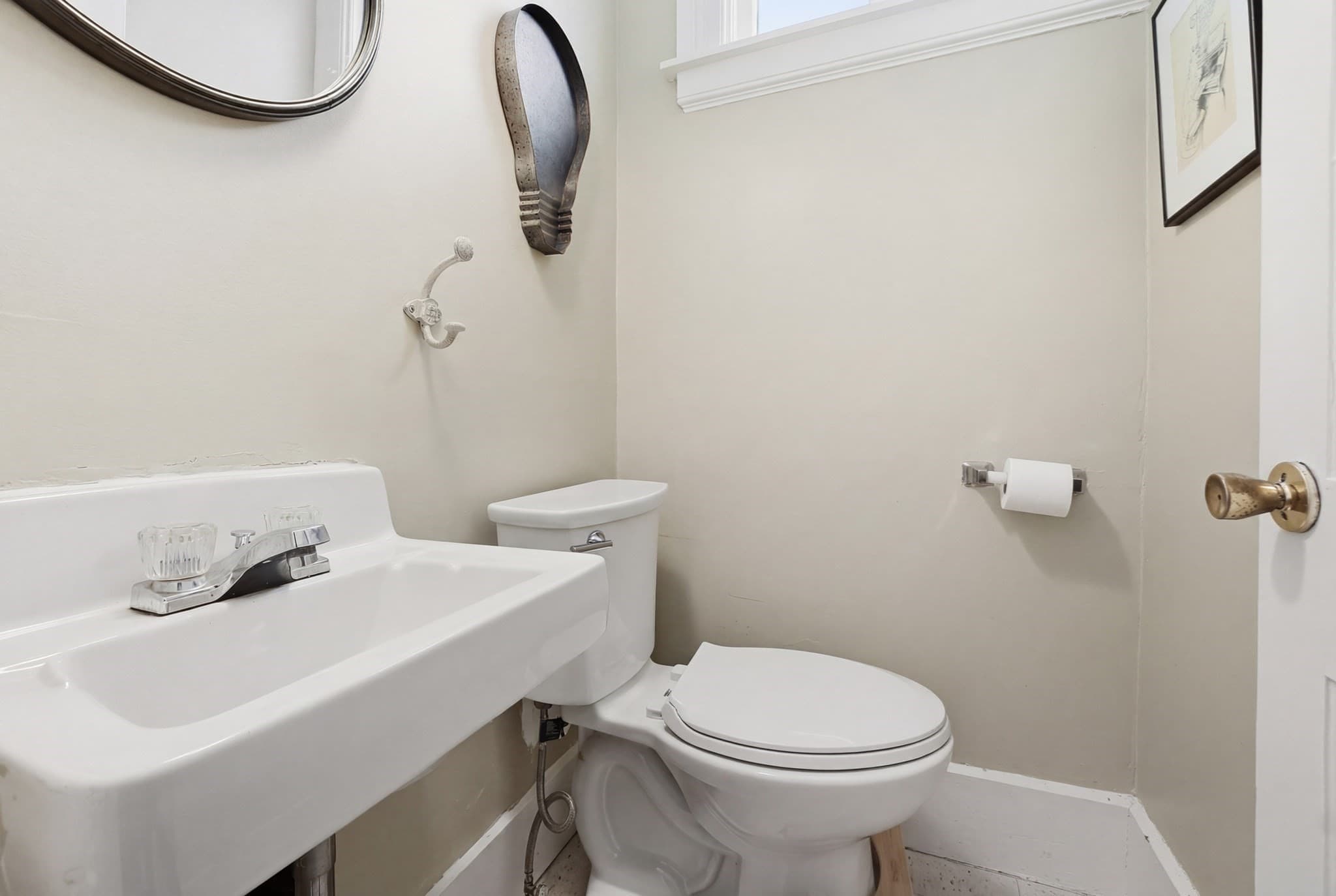 Single Family Residence at 8 Westland St, Worcester MA 01602, photo 30 of 40