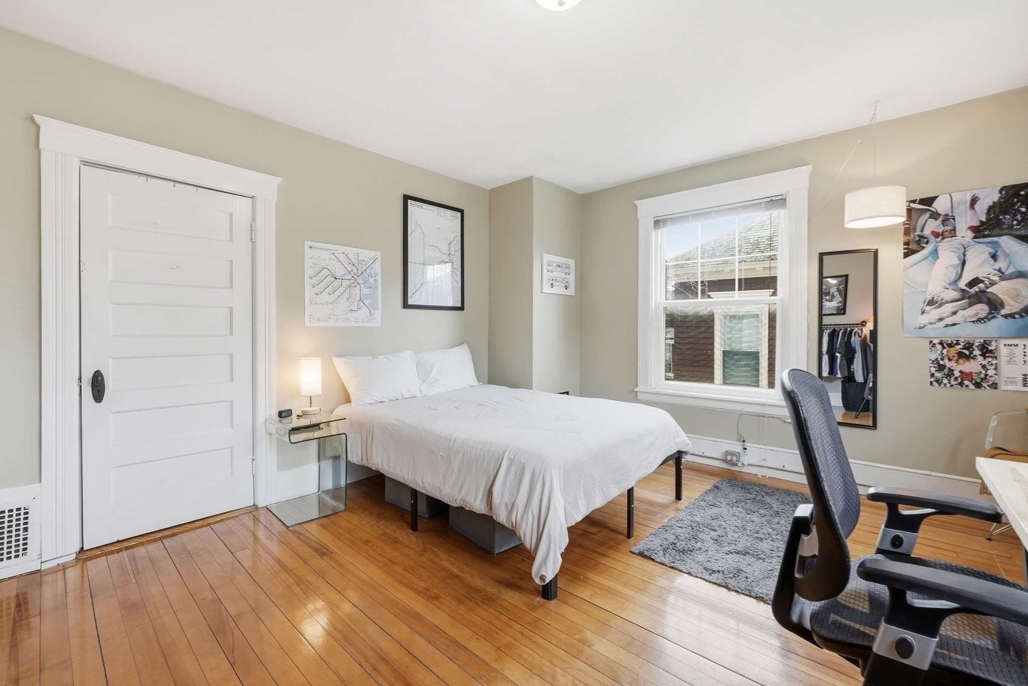 Single Family Residence at 8 Westland St, Worcester MA 01602, photo 25 of 40