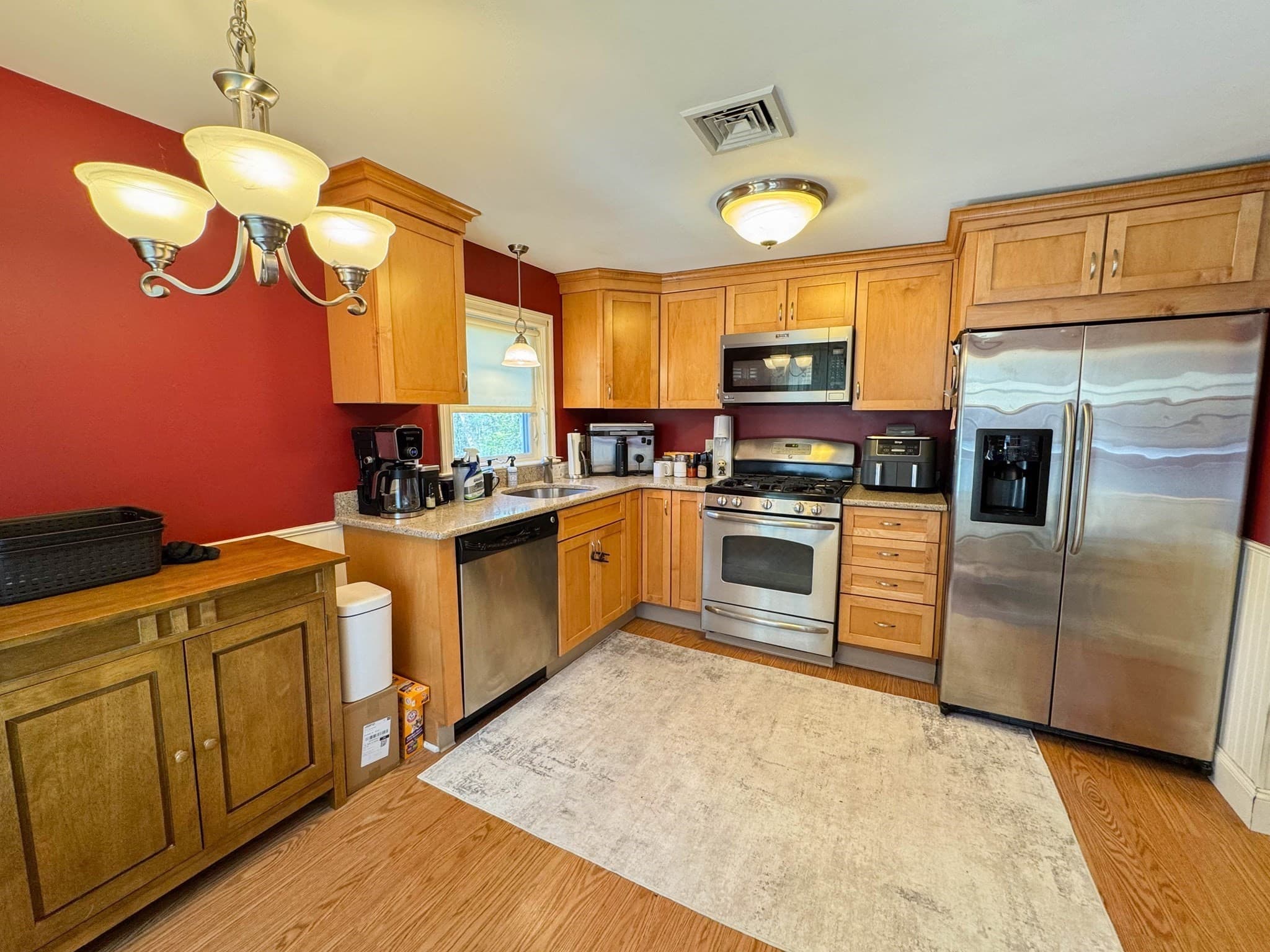 3 Family at 81-83 South Rd, Bedford MA 01730, photo 3 of 19