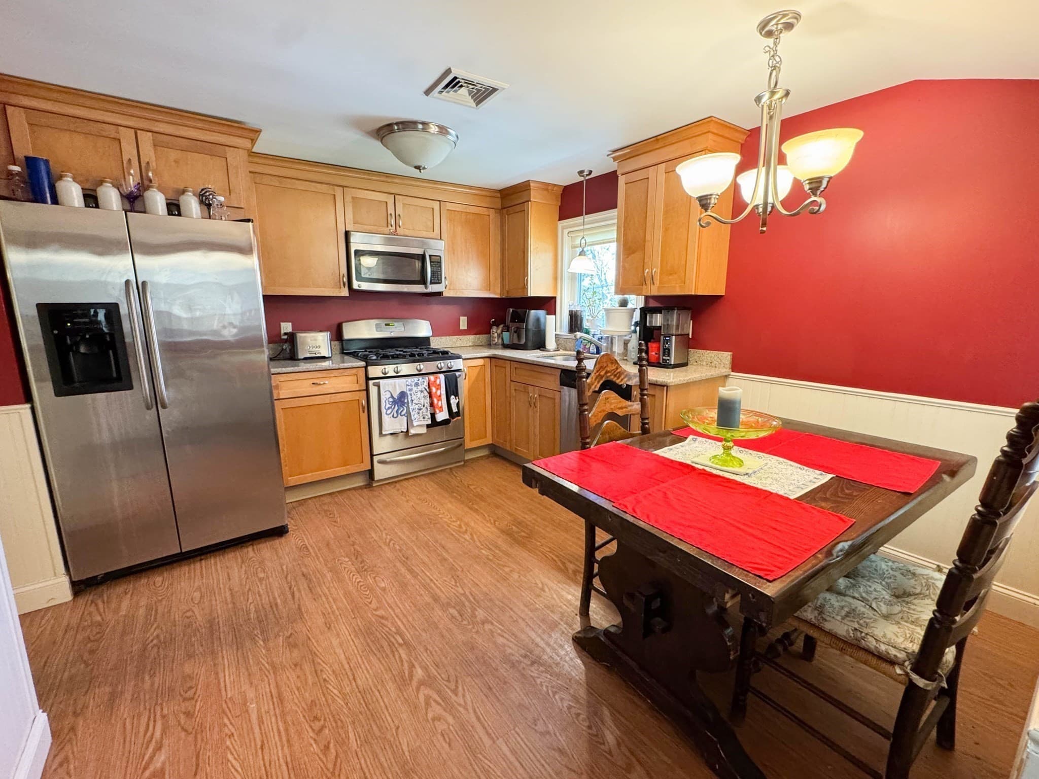 3 Family at 81-83 South Rd, Bedford MA 01730, photo 5 of 19
