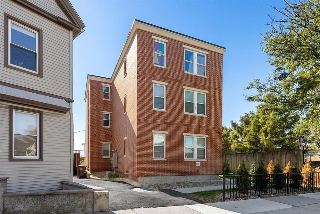 81 Chelsea St, Everett MA 02149