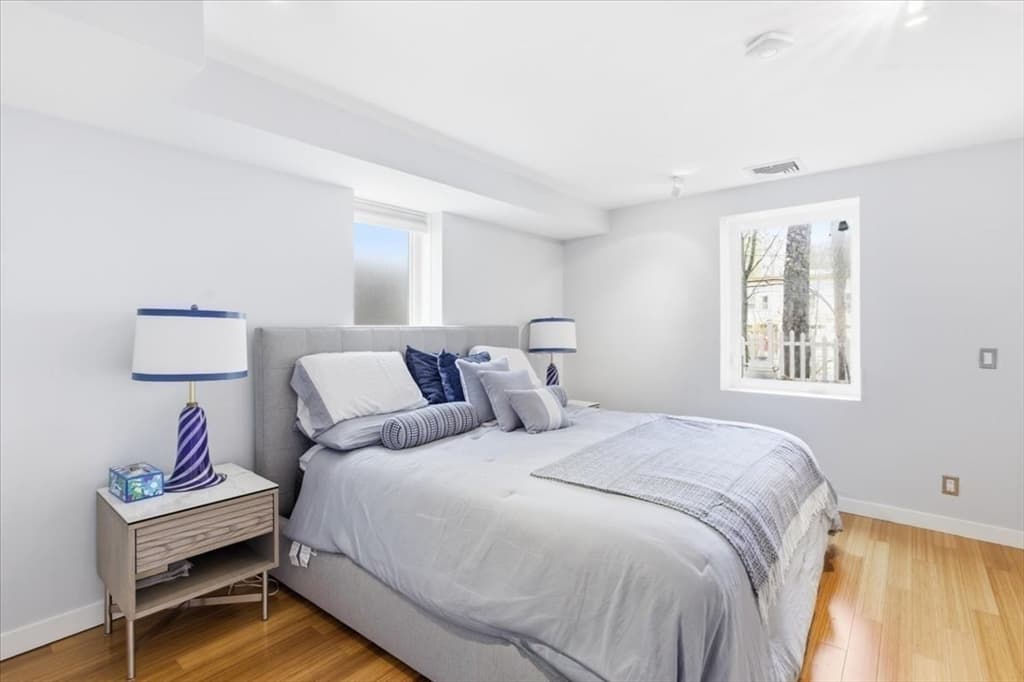 Condominium at 96 Seaverns Ave # 1, Boston MA 02130, photo 23 of 42