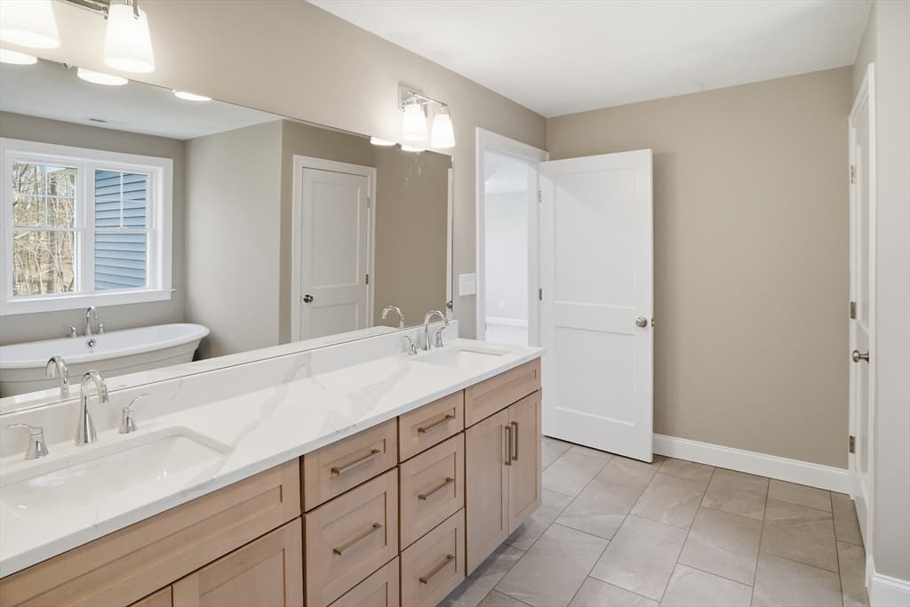 16 St Paul Lane Lot 20, Westford MA 01886 photo 37