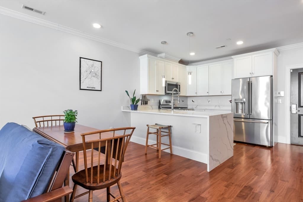 519 Broadway # 407, Somerville MA 02145 photo 8