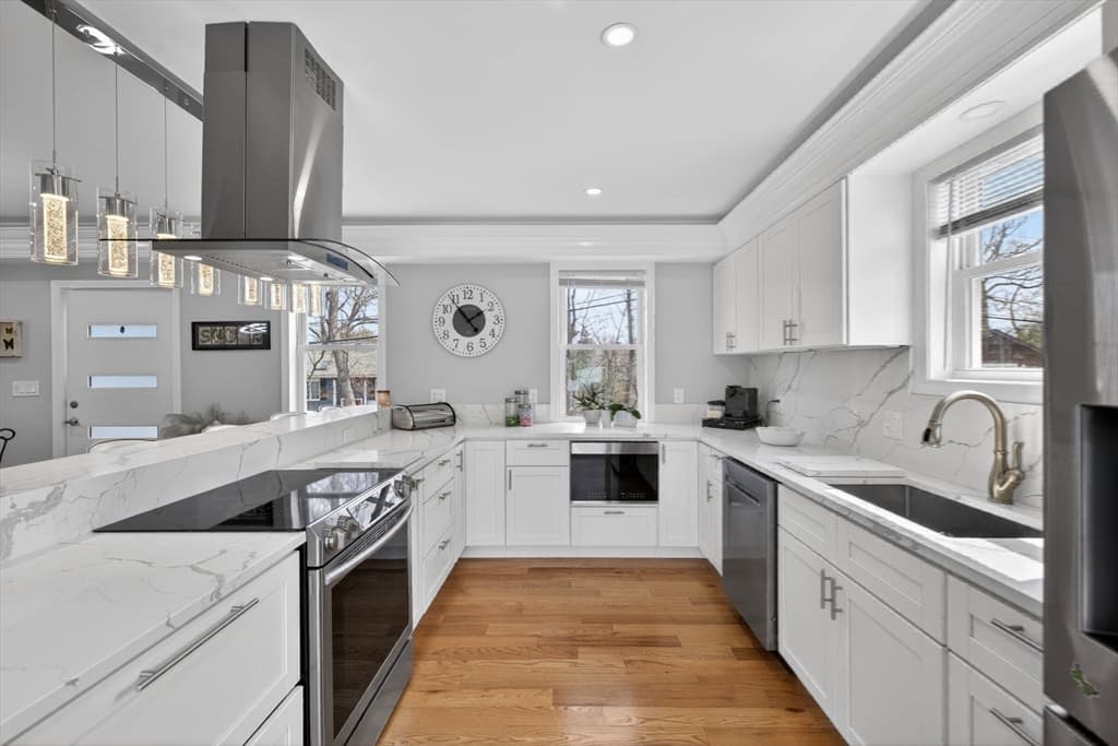 Single Family Residence at 50 Great Elm Road, Billerica MA 01821, photo 2 of 29