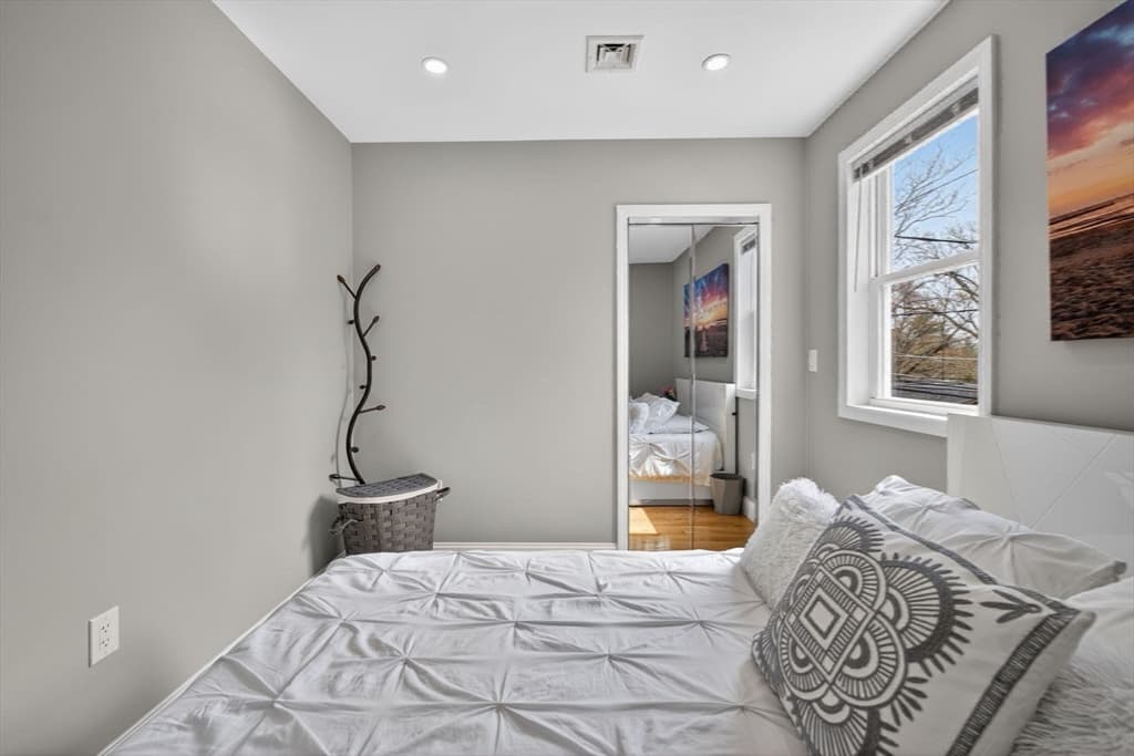 Single Family Residence at 50 Great Elm Road, Billerica MA 01821, photo 15 of 29