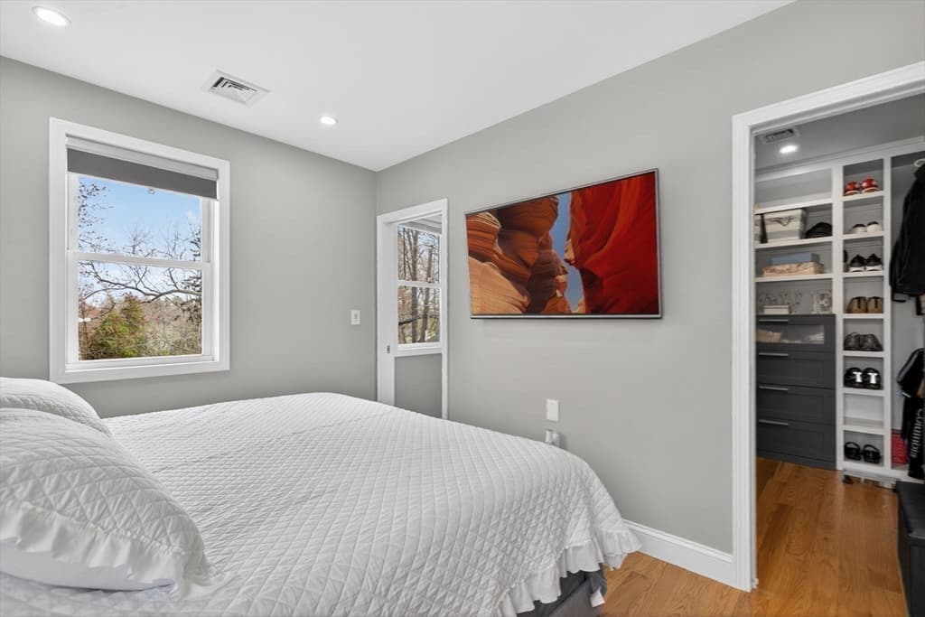 Single Family Residence at 50 Great Elm Road, Billerica MA 01821, photo 11 of 29