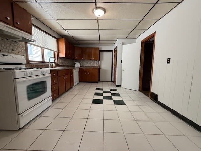 2 Family - 2 Units Up/Down at 159 Jefferson Avenue, Everett MA 02149, Everett, photo 26 of 39