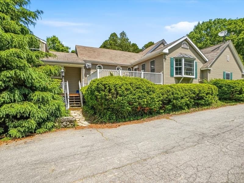 189 Holden St, Holden MA 01520 photo 25