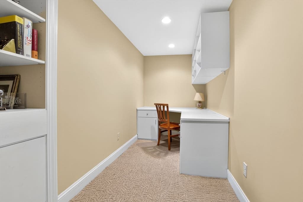 Single Family Residence at 8 Buttercup Ln, Dover MA 02030, Dover, photo 33 of 40