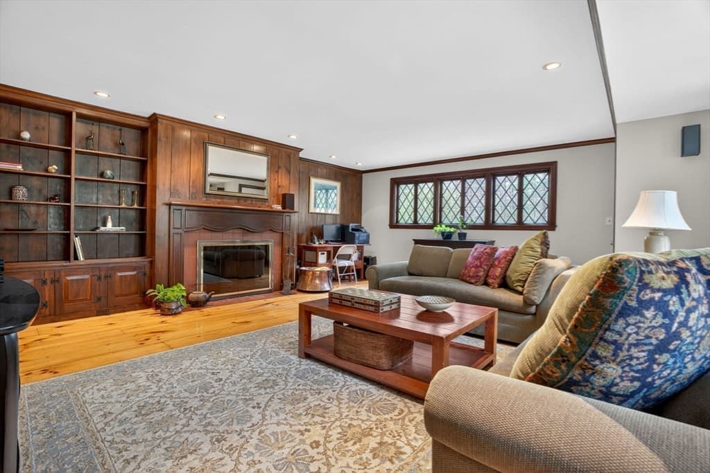 Single Family Residence at 8 Buttercup Ln, Dover MA 02030, Dover, photo 15 of 40