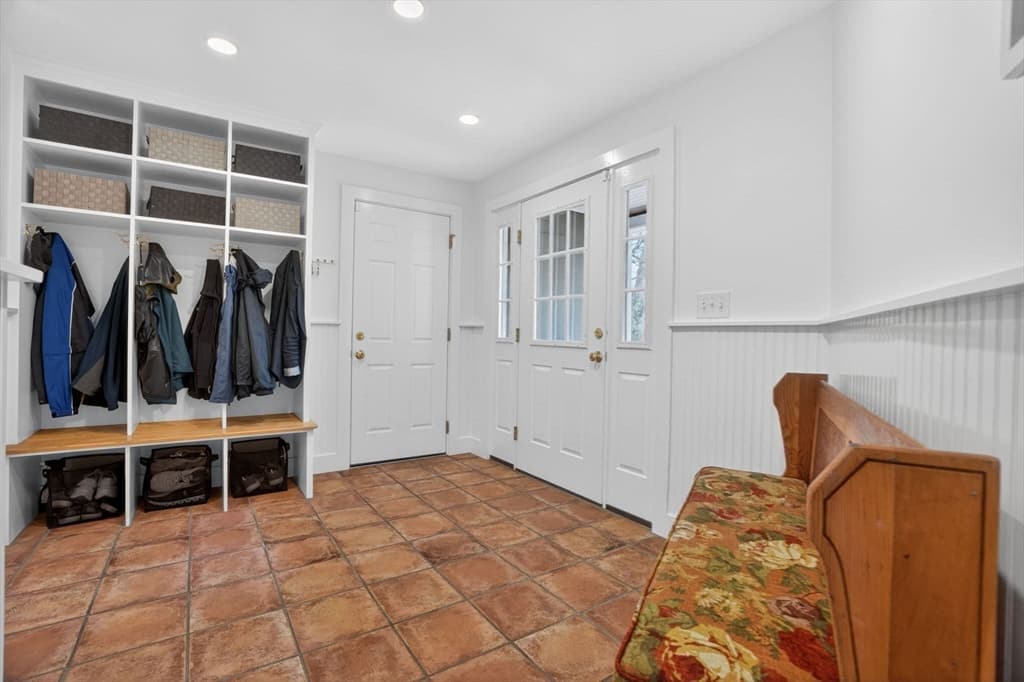 Single Family Residence at 8 Buttercup Ln, Dover MA 02030, Dover, photo 8 of 40