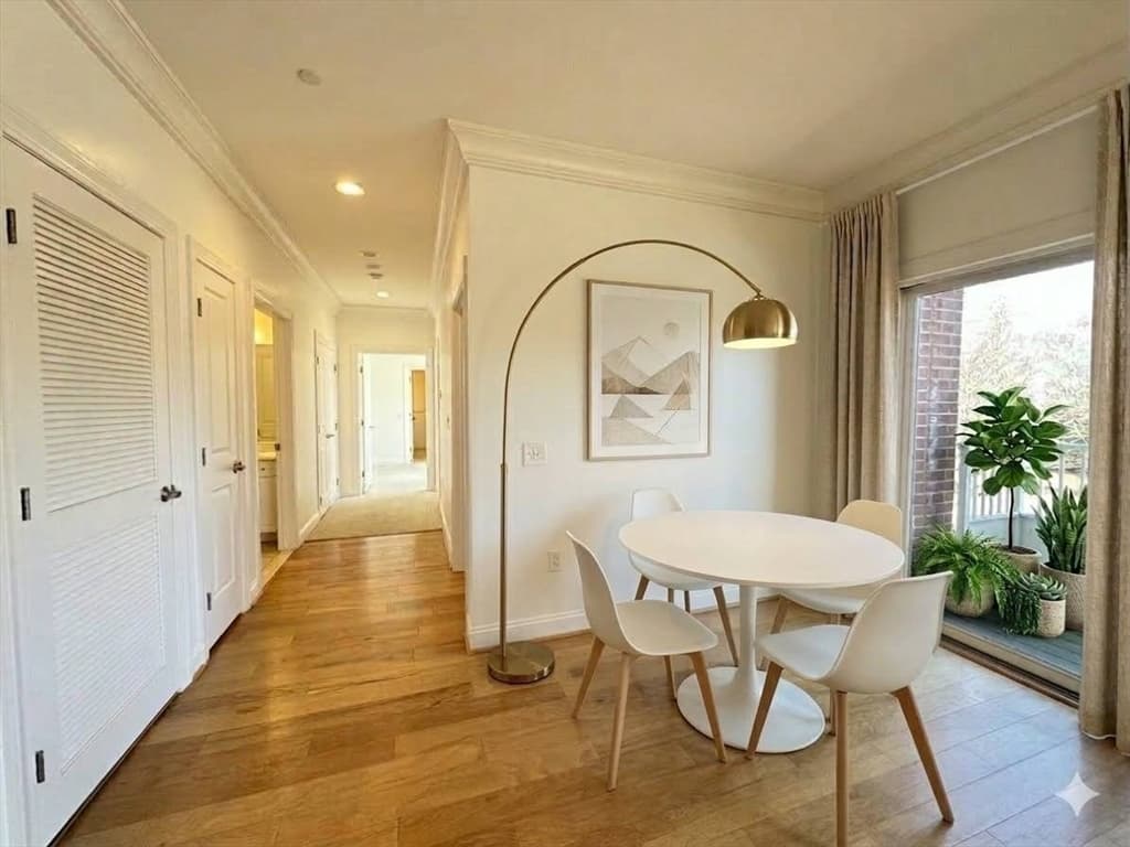 Condominium at 629 Hammond Street # E205, Brookline MA 02467, photo 2 of 16