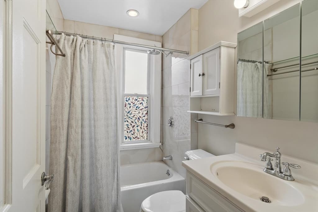 Condominium at 126 Washington Ave # 2, Chelsea MA 02150, Chelsea, photo 16 of 20