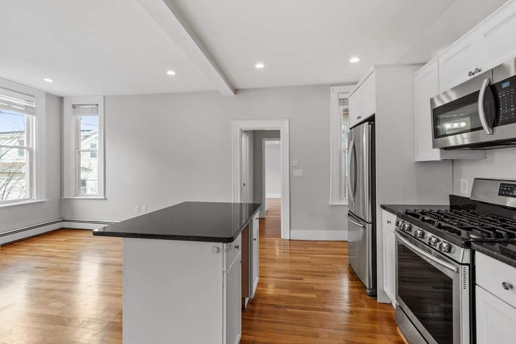 Condominium at 126 Washington Ave # 2, Chelsea MA 02150, Chelsea, photo 8 of 20