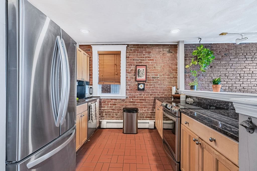 Condominium at 25 South Street # 4, Boston MA 02135, photo 2 of 31
